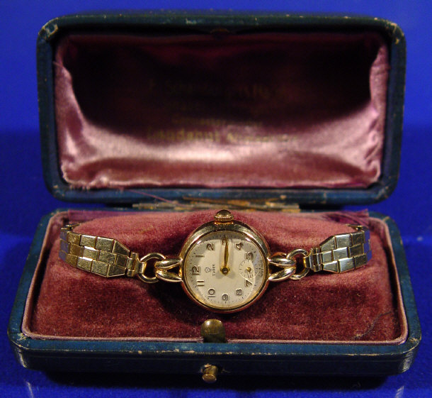 Appraisal: ct gold Tudor ladies wrist watch