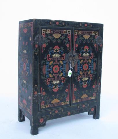 Appraisal: An Oriental Chinoiserie commode with two doors floral motif decoration