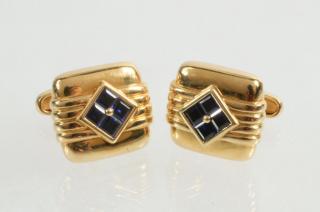 Appraisal: CUFFLINKS K Yellow Gold and Sapphire Cufflinks Van Cleef Arpels