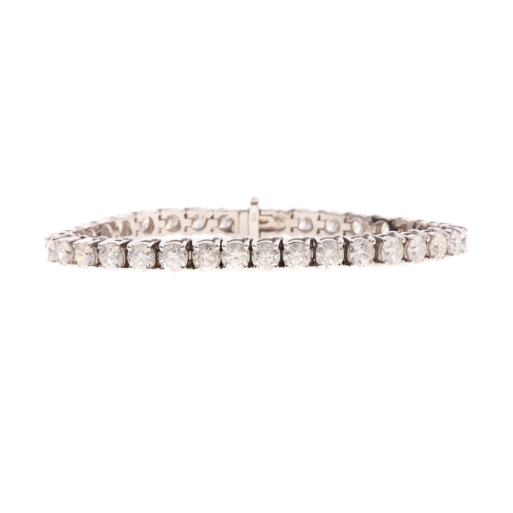 Appraisal: A Ladies ct Diamond Line Bracelet in K K white