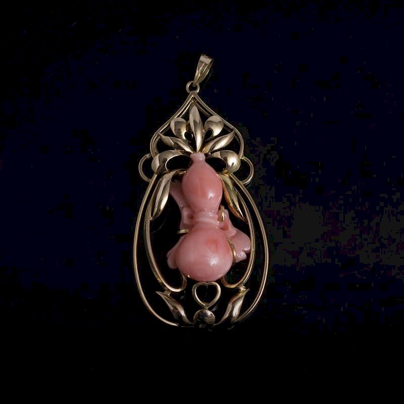 Appraisal: Coral k Pendant Coral k yellow gold pendant Total gross