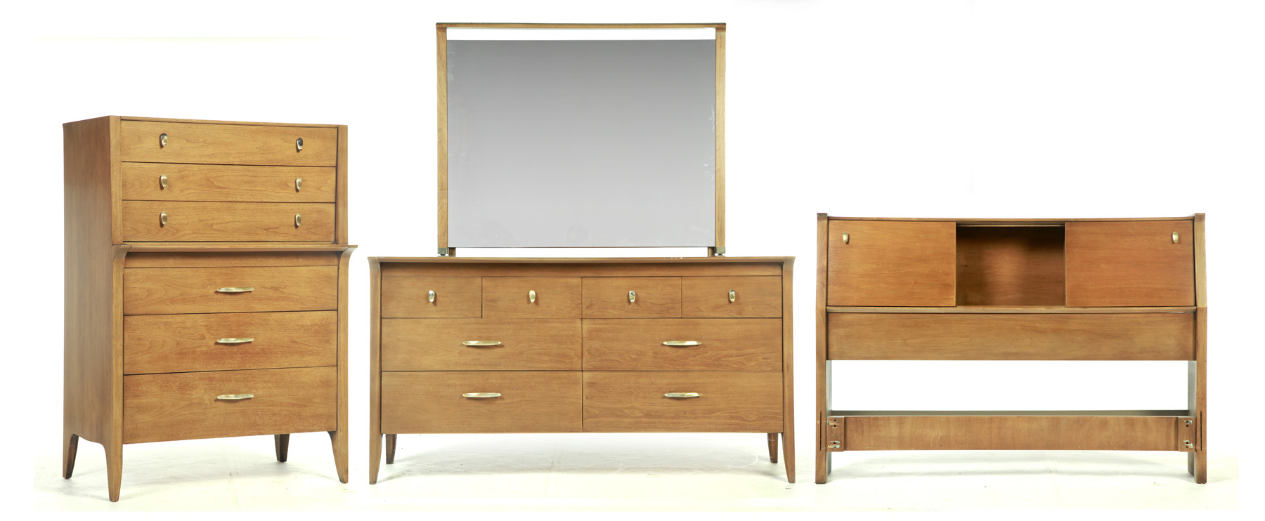 Appraisal: DREXEL MID-CENTURY PROFILE THREE-PIECE BEDROOM SUITE American rd quarter- th