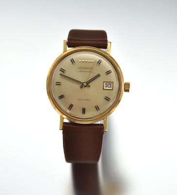 Appraisal: A Gentleman's Longines Automatic Admiral Wristwatch Yellow gold-filled round case