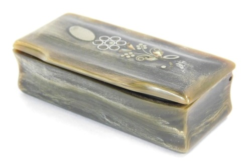 Appraisal: A Victorian horn snuff box with mother of pearl and