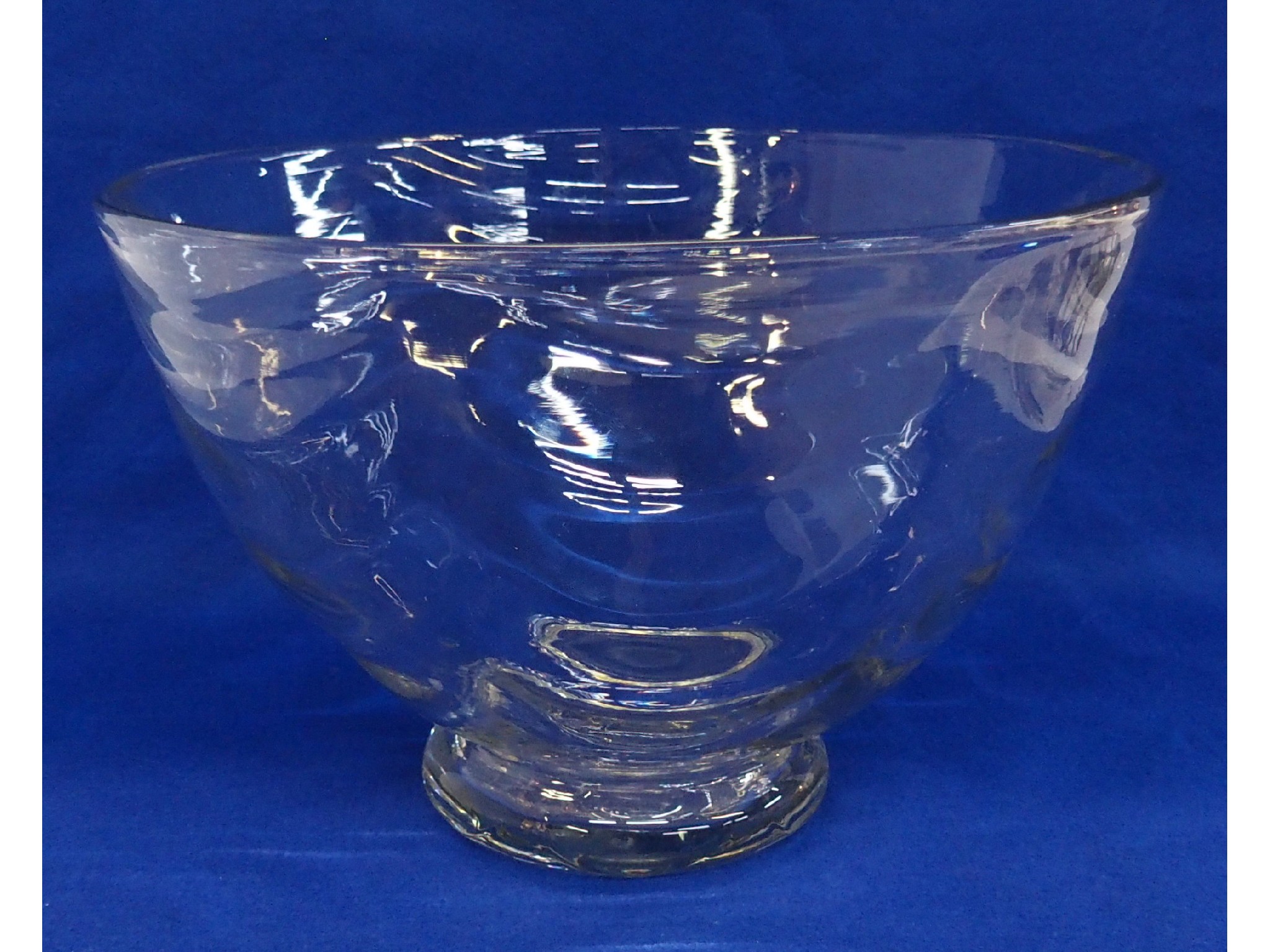 Appraisal: Whitefriars clear glass bowl designed by William Butler