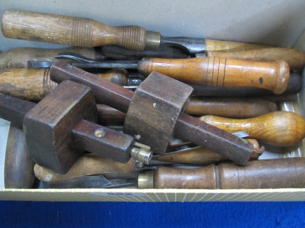 Appraisal: Box of cabinet maker's tools