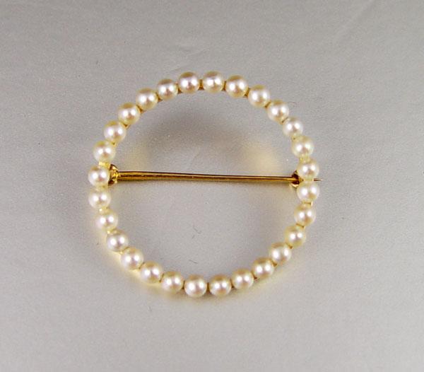 Appraisal: TIFFANY GOLD SEED PEARL CIRCLE PIN K yellow gold circle