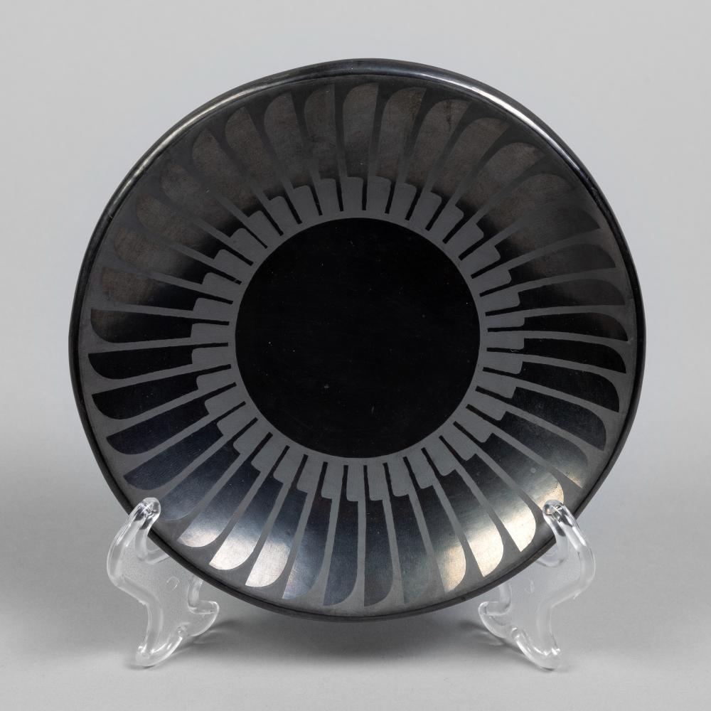 Appraisal: MARIA POPOVI MARTINEZ BLACKWARE FEATHER PLATE Maria Popovi Martinez San