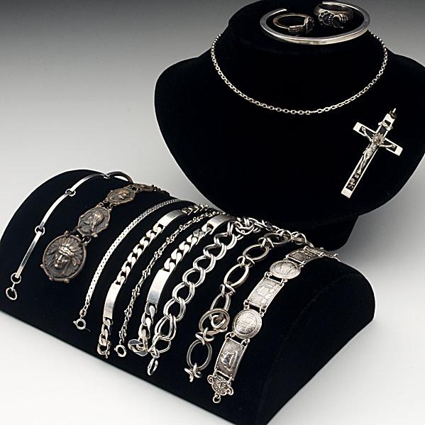 Appraisal: MEN S JEWELRY AND ACCESORIESThirty-six pieces include American Arts and