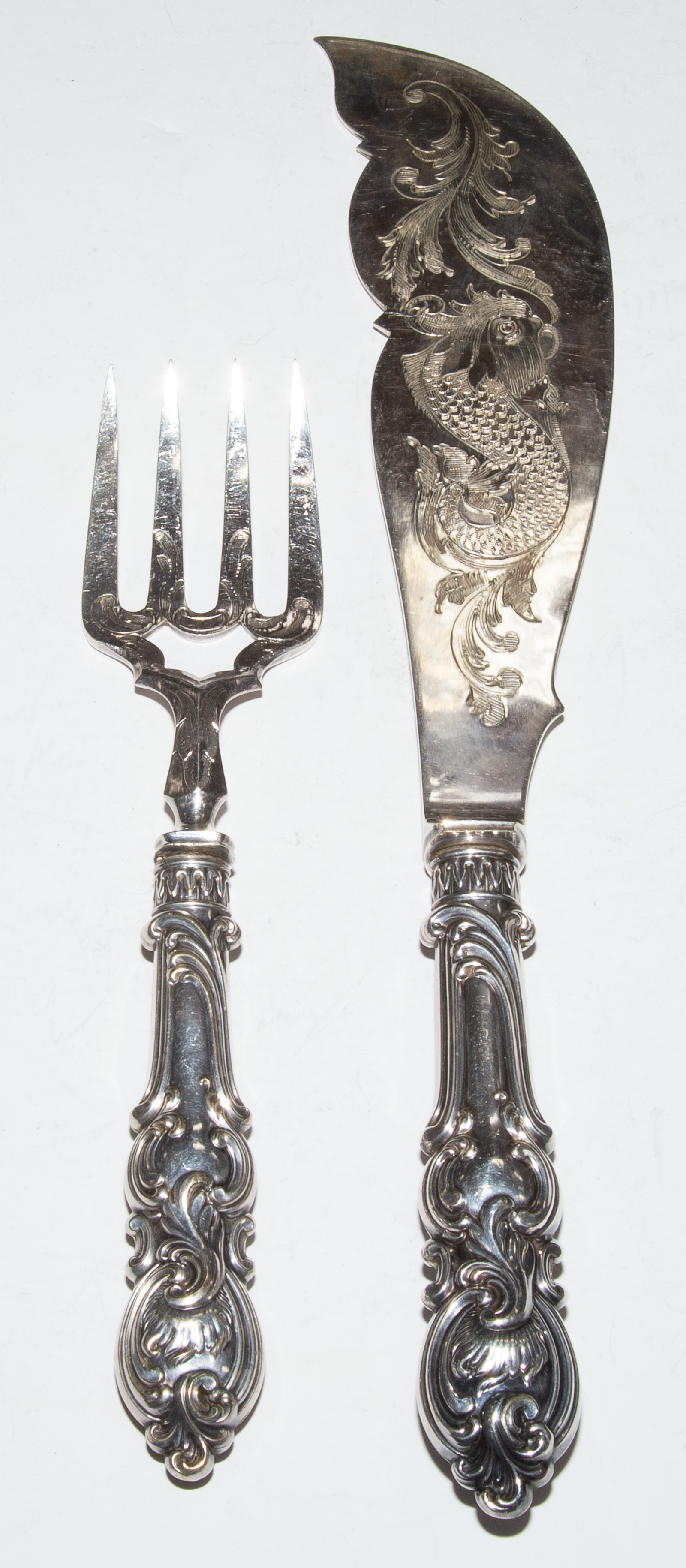 Appraisal: SILVER PLATED FISH SERVING SET in to in L