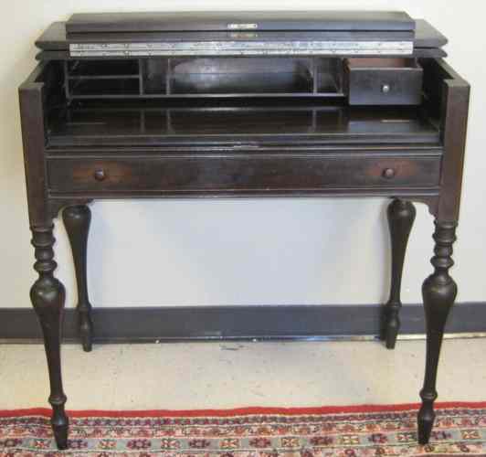 Appraisal: DARK MAHOGANY SPINET WRITING DESK American c 's the rectangular