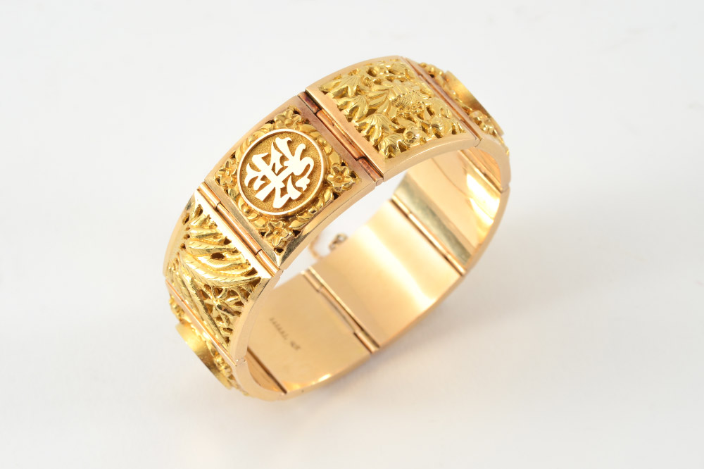 Appraisal: K FOUR SEASONS BRACELET Chinese design K yellow gold four