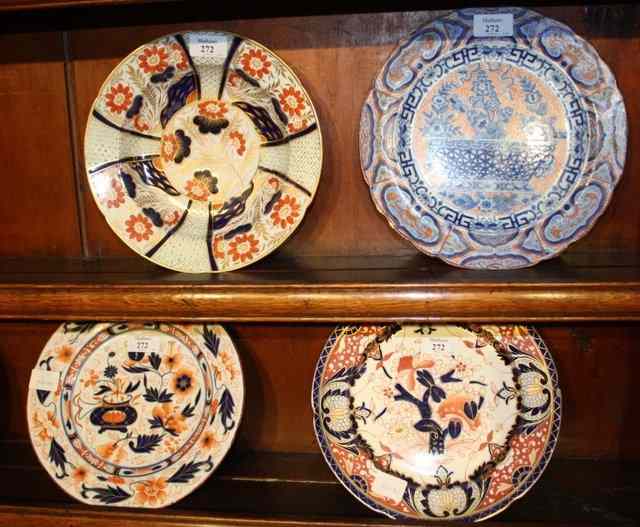 Appraisal: TWO TH CENTURY BLUE AND WHITE PEARL WARE PLATES each