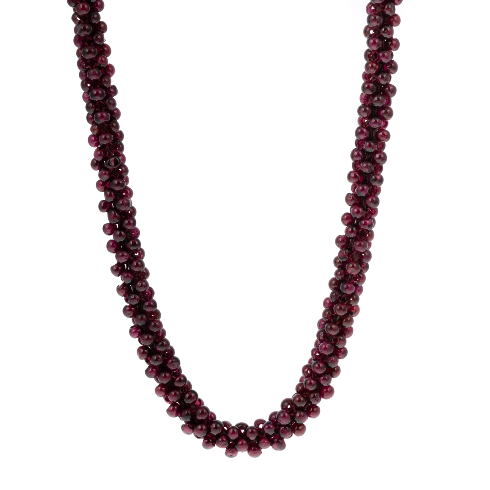 Appraisal: A GARNET BEADED NECKLACE Garnet cluster beaded necklace in L