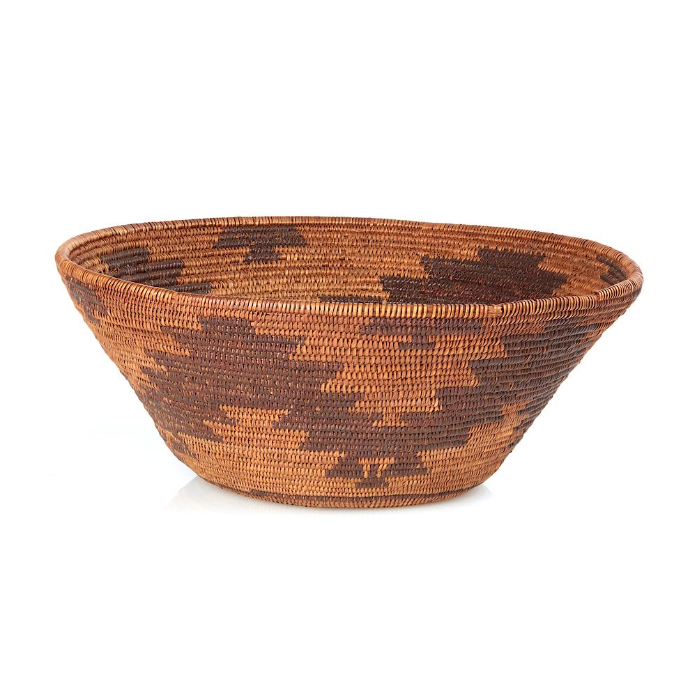 Appraisal: Maidu Basket Maidu basket with geometric stepped decoration Dimensions h