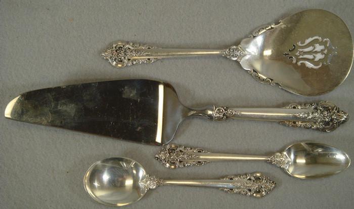 Appraisal: pcs Wallace Grand Baroque sterling silver flatware ea teaspoon soup