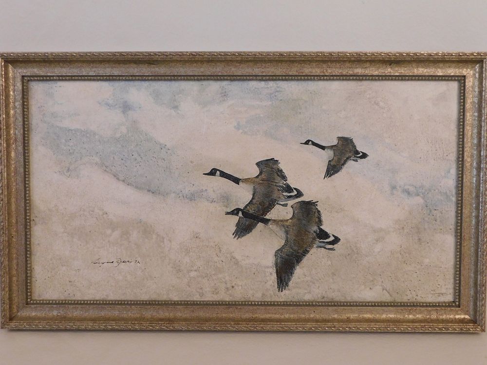 Appraisal: WAYNE DAVIS GEESE PAINTING Vintage oil painting on board of