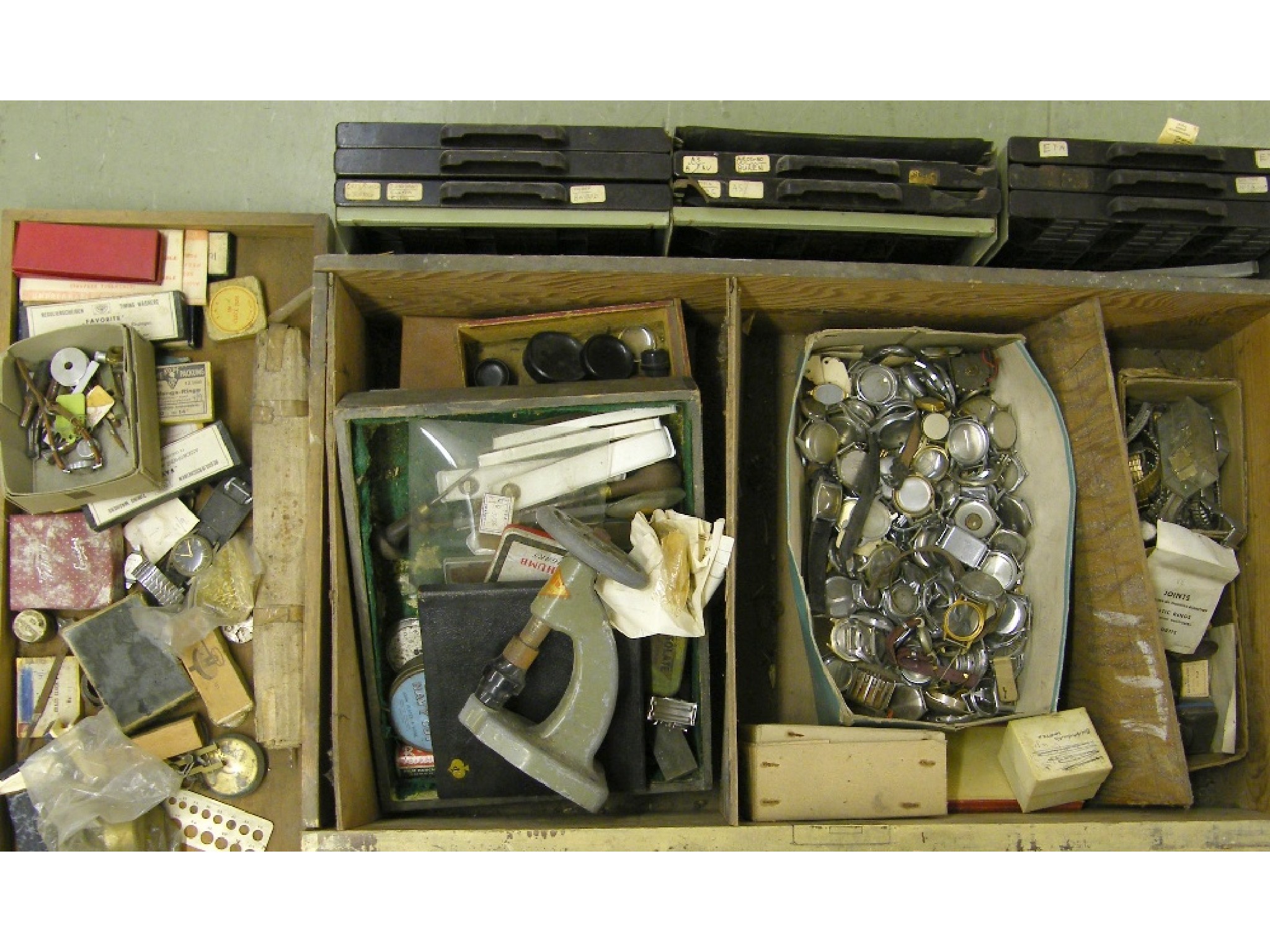 Appraisal: Quantity of assorted watchmaker's tools and accessories including a Robur