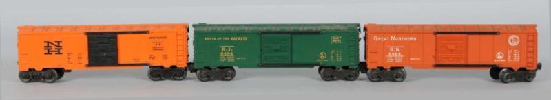 Appraisal: Lot of Lionel O-Gauge Railroad Boxcars Description Post-war Includes orange