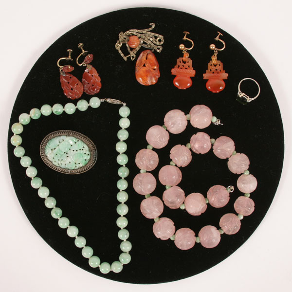 Appraisal: Lot of pieces vintage semi precious stone jewelry including jade