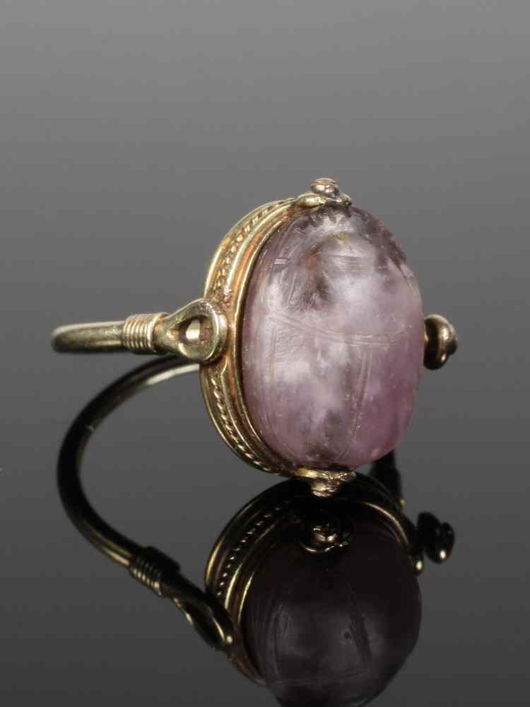 Appraisal: RING - Ancient amethyst scarab bead Cerid Dynasty or -