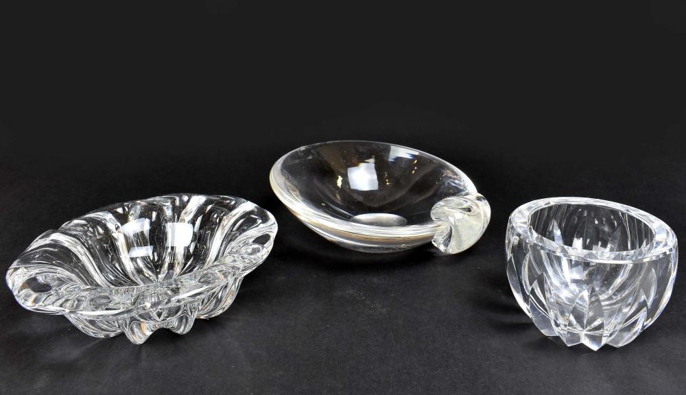 Appraisal: THREE GLASS BOWLS STEUBEN BACCARAT VAL ST LAMERTEach signed on