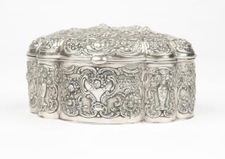 Appraisal: A German silver lidded box After partially rubbed crescent and