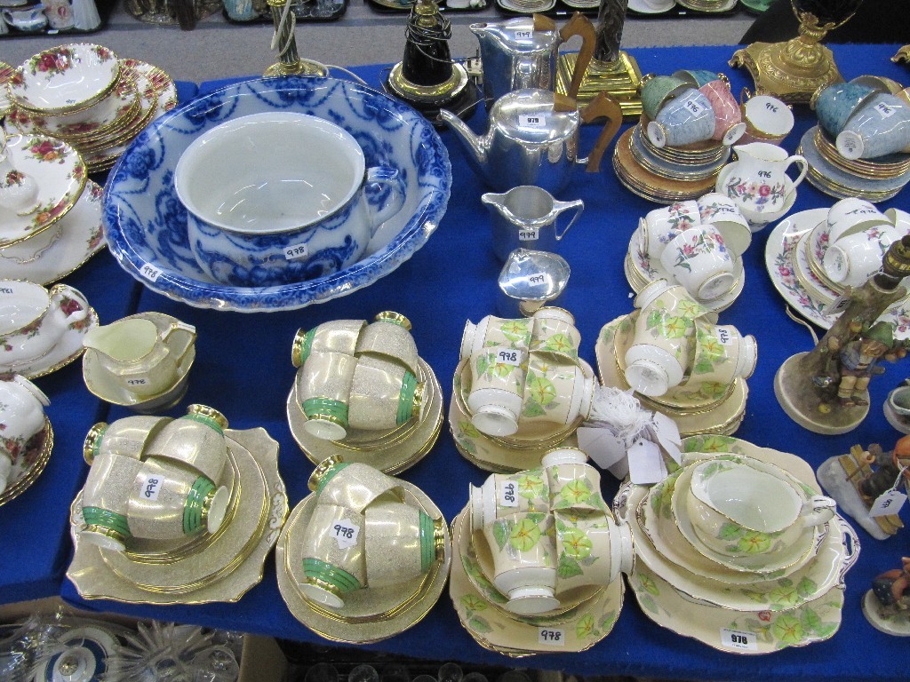 Appraisal: Paragon setting teaset only plates Plant Tuscan teaset and Furnival