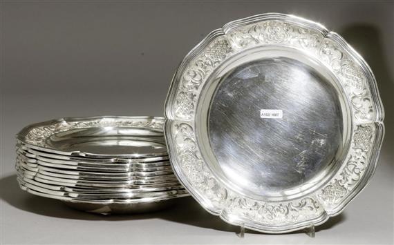 Appraisal: SET OF PLATES AND DEEP PLATES Paris first third of