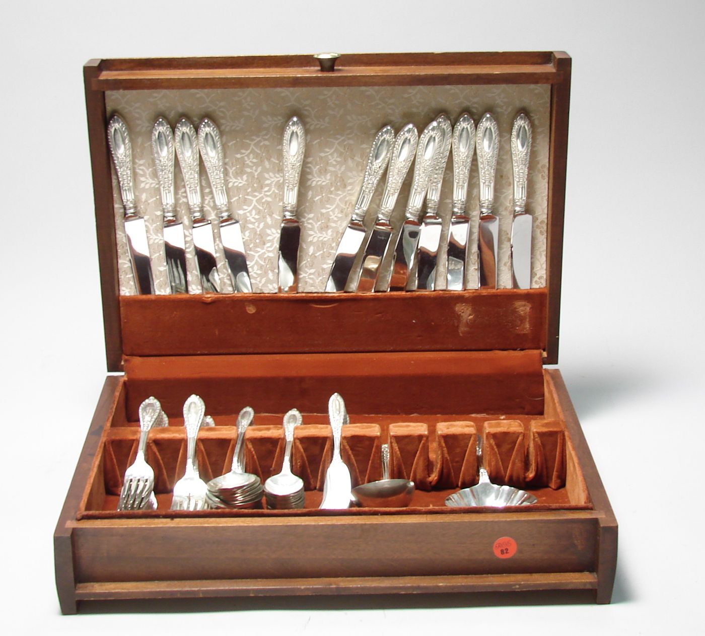 Appraisal: CASED MANCHESTER SILVER CO STERLING SILVER FLATWARE SERVICE In the