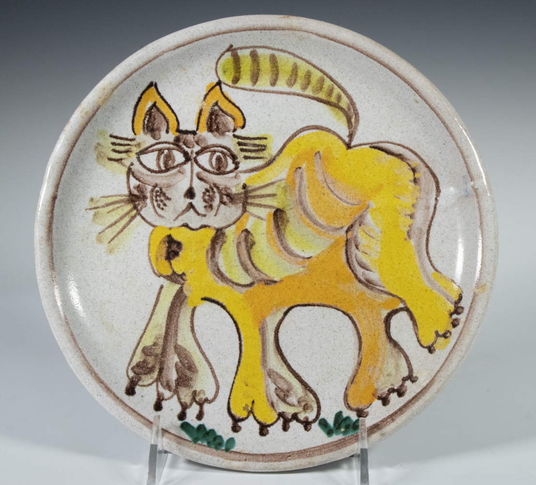 Appraisal: DESIMONE ITALIAN POTTERY CAT PLATE Mid- th c Hand Painted