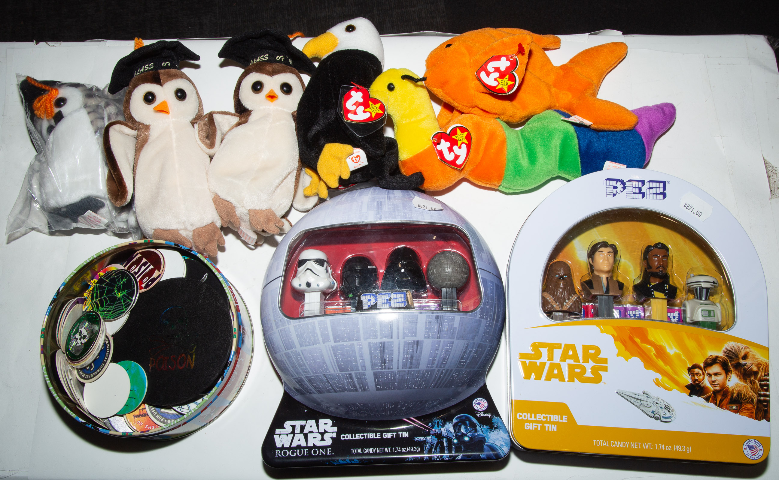 Appraisal: STAR WARS PEZ DISPENSERS BEANIE BABIES Includes six assorted Beanie