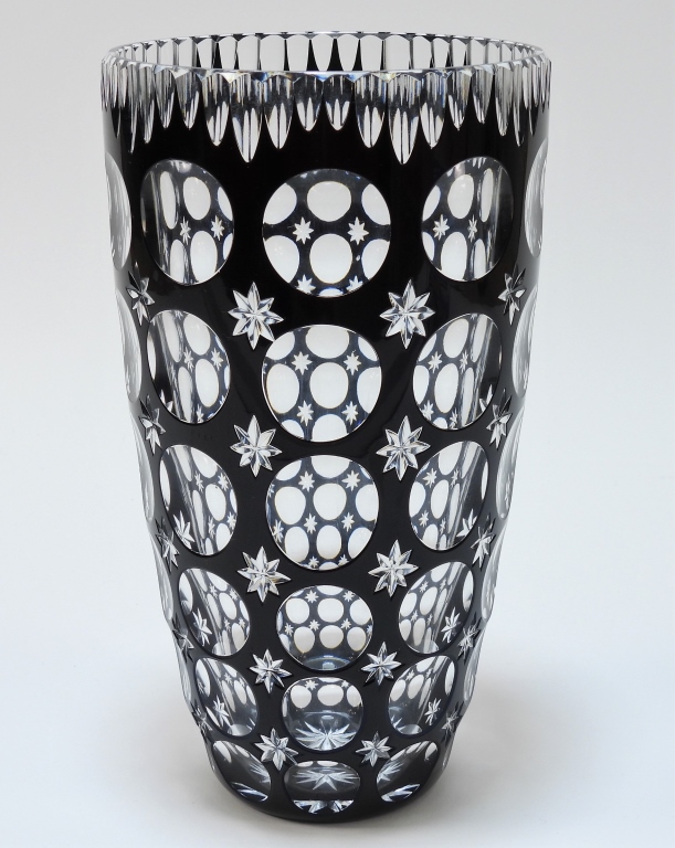 Appraisal: ATTR VAL ST LAMBERT KALEIDO CUT CRYSTAL VASE Belgium th