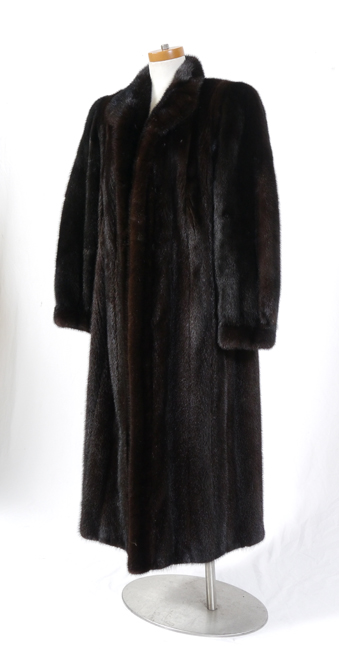 Appraisal: FULL LENGTH RANCH MINK FUR COAT Jacobsons label The darkest