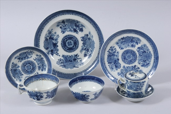 Appraisal: TWENTY-SIX PIECES FITZHUGH BLUE AND WHITE PORCELAIN late th century