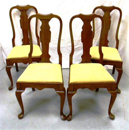 Appraisal: Queen Anne style set of four dining chairs cherry