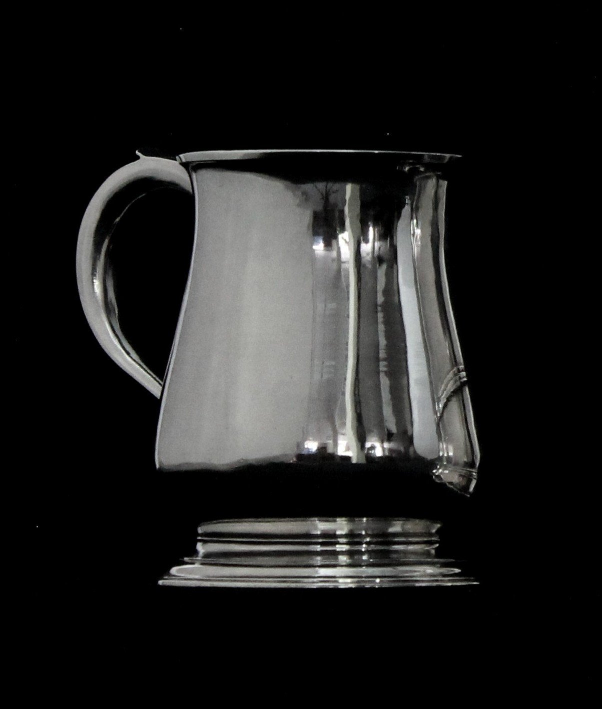 Appraisal: A George II silver mug Thomas Tearle London of baluster