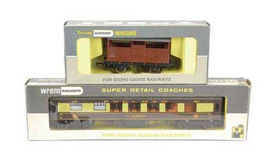 Appraisal: Wrenn Rolling Stock comprising W A brown and cream st