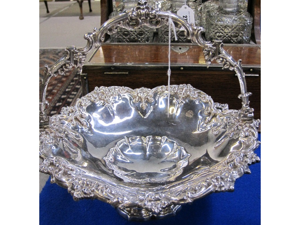 Appraisal: Silver plated cake basket