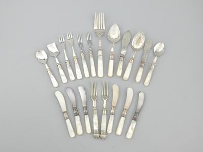 Appraisal: A Lot of Pieces of Mother of Pearl Handled Flatware