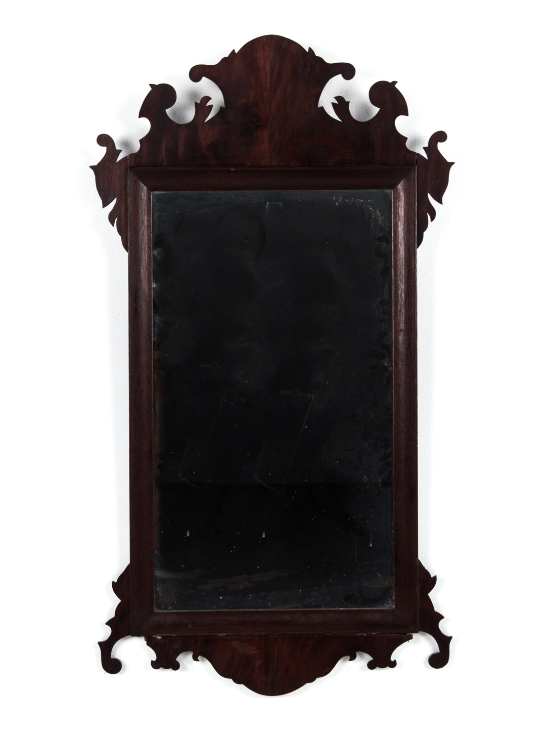 Appraisal: Chippendale style mahogany mirror second half- th century in H