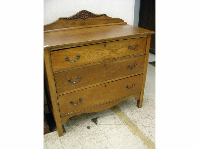 Appraisal: AMERICAN OAK CHEST