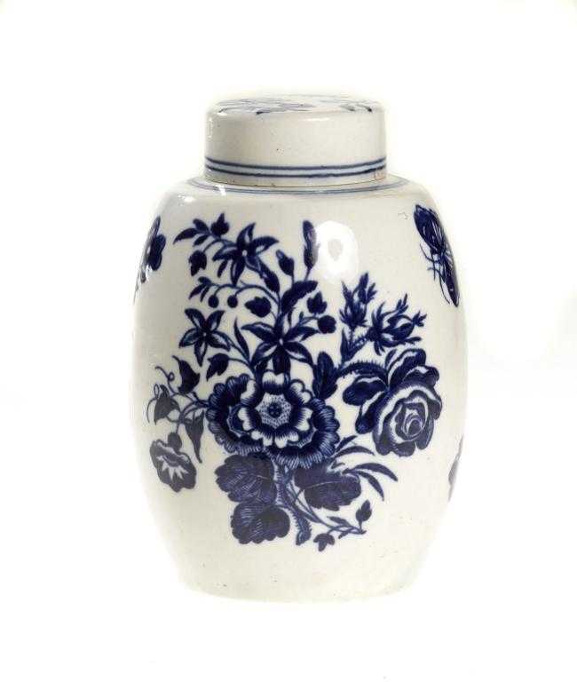 Appraisal: A WORCESTER BARREL SHAPED TEA CANISTER AND COVER transfer printed