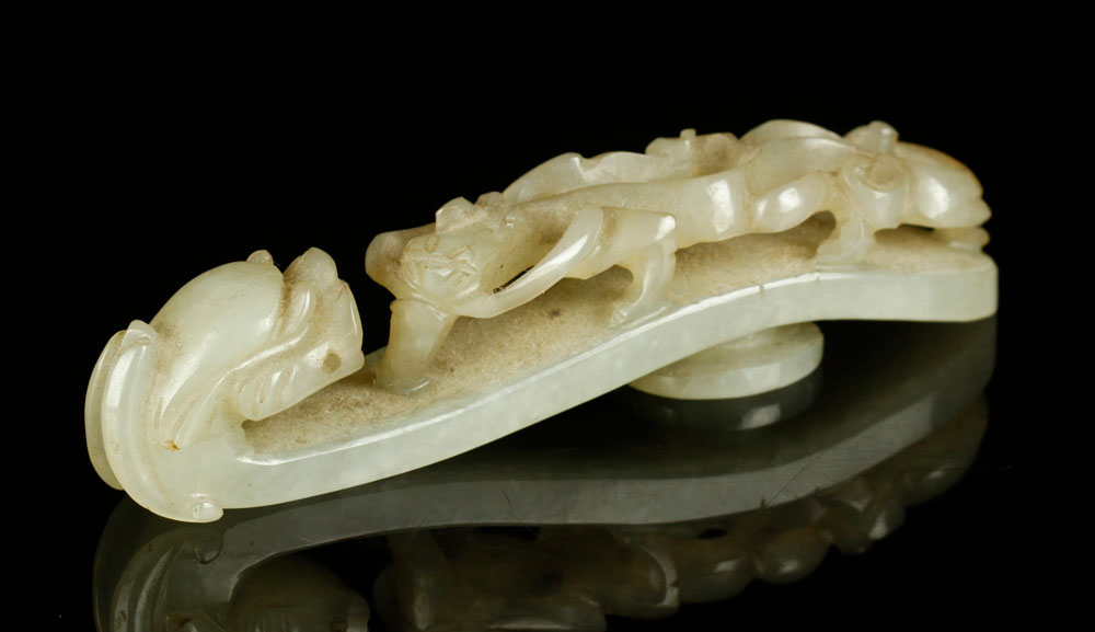 Appraisal: - th C Carved Belt Hook Jade th century carved