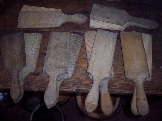 Appraisal: Six pairs of treen butter paddles