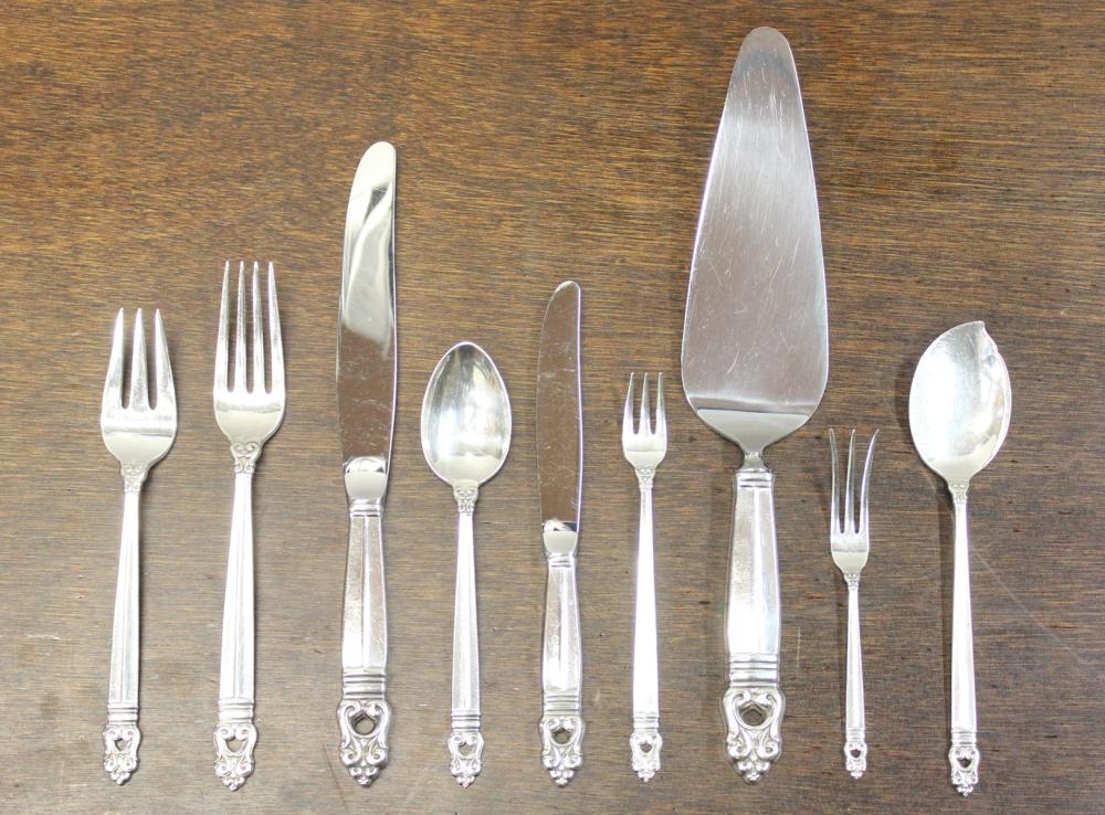 Appraisal: INTERNATIONAL ROYAL DANISH STERLING SILVER FLATWARE SET pieces comprised of