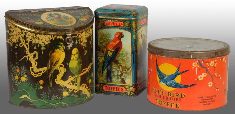 Appraisal: Lot of Bird Themed Coffee Tins Description Excellent color combinations