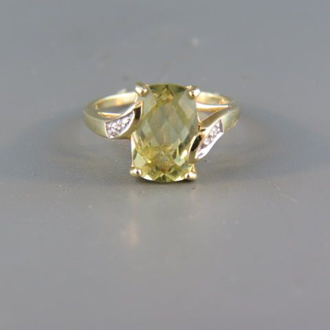 Appraisal: Lemon Quartz Diamond Ring cushion cut carat gem with two