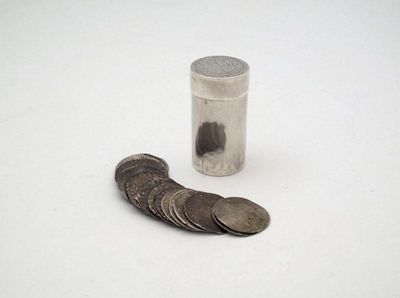 Appraisal: A Charles I silver counter box with twenty five silver