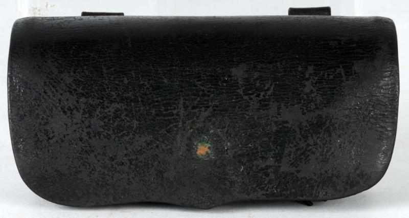 Appraisal: Leather Civil War Calvary Maynard Cartridge Box Description Complete Holds